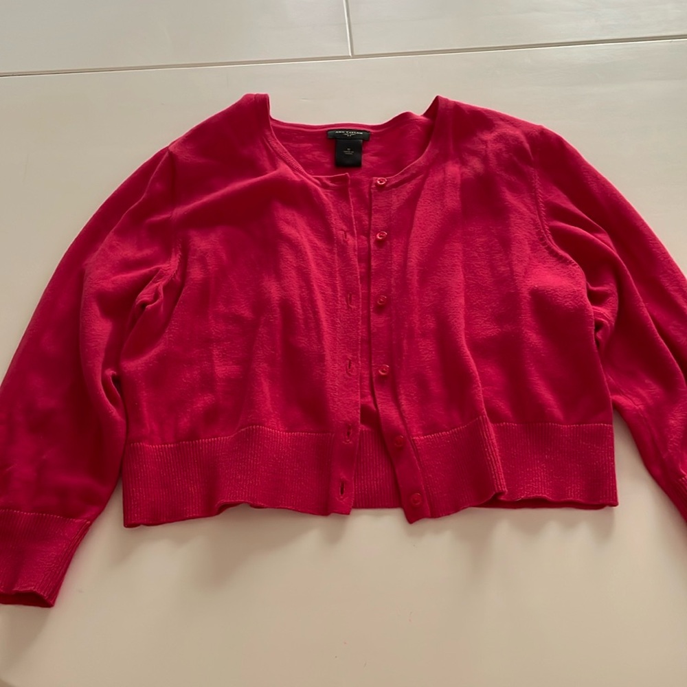 Ann Taylor cropped button down red cardigan sweater size medium